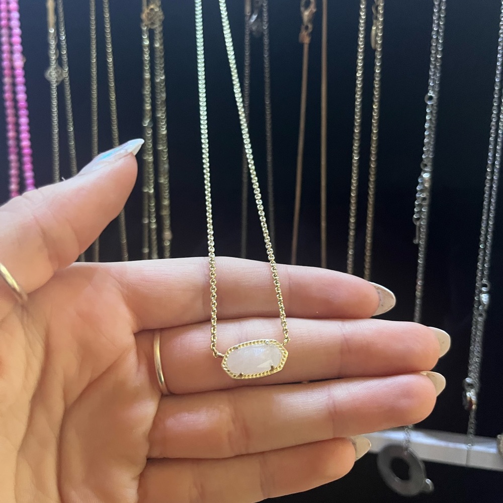 rose gold kendra scott necklace
